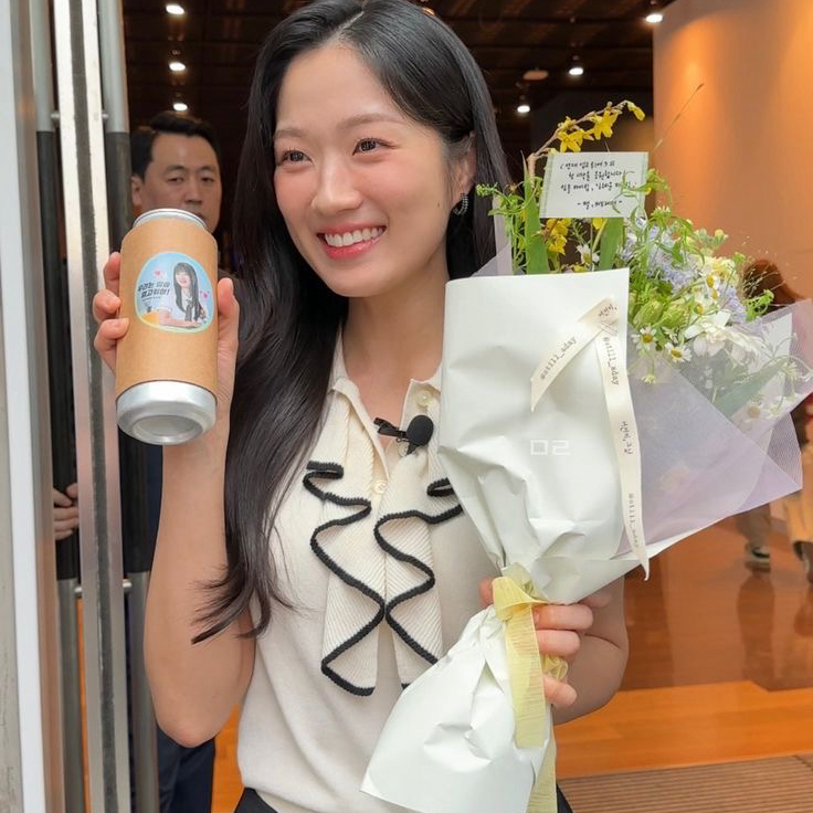 Latest photo of Kim Hyeyoon