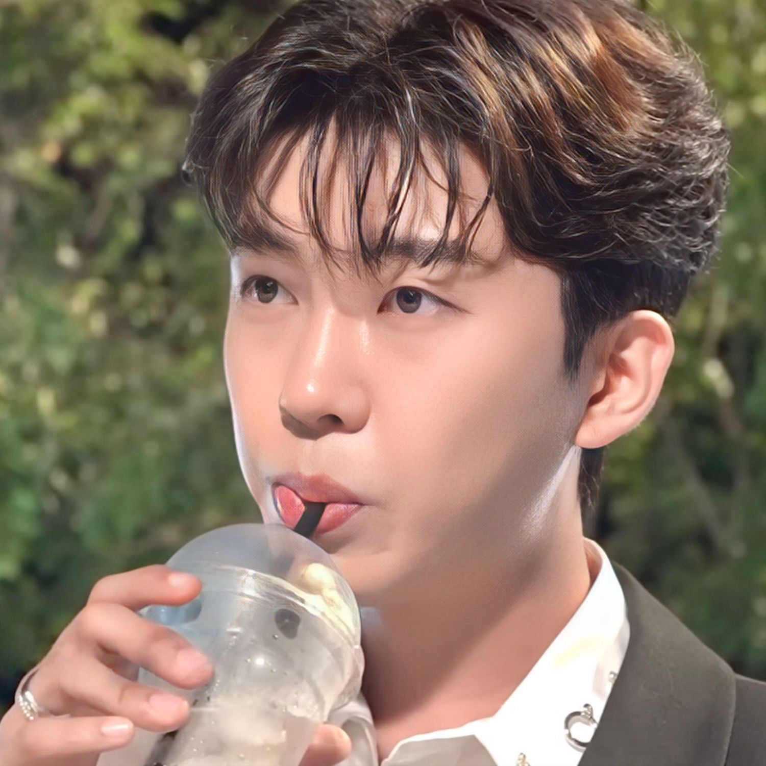 Cuplikan di balik layar dari Lim Youngwoong