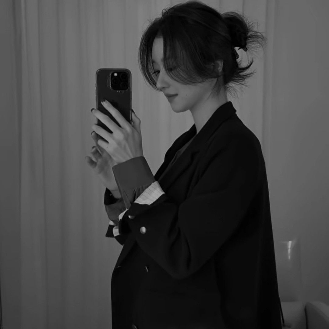 Recent activity shot of Seo Yeaji