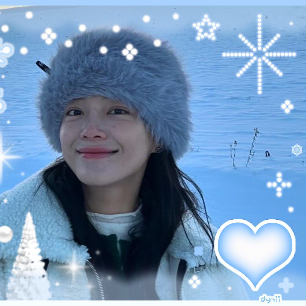 Latest photo of Kim Sejeong