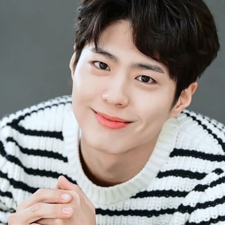 Recent activity shot of Park Bogum