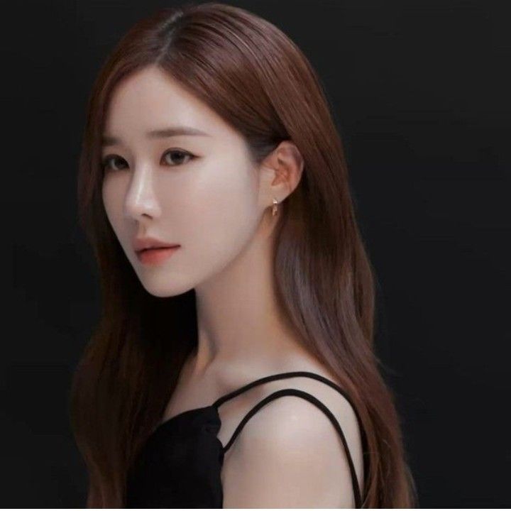 Latest photo of Yoo Inna