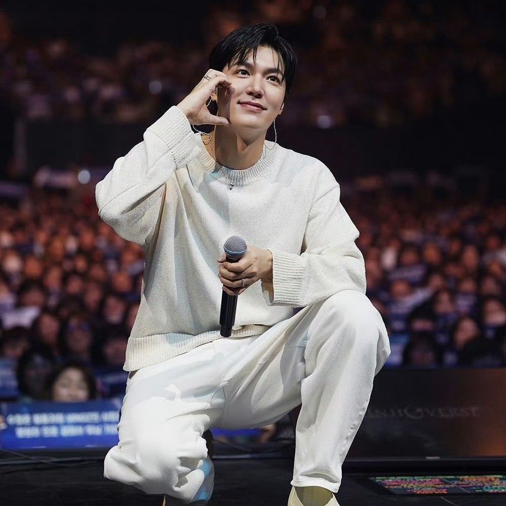 Momen yang diabadikan oleh penggemar Lee Minho