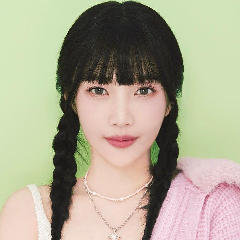 Behind-the-scenes cut of JOY