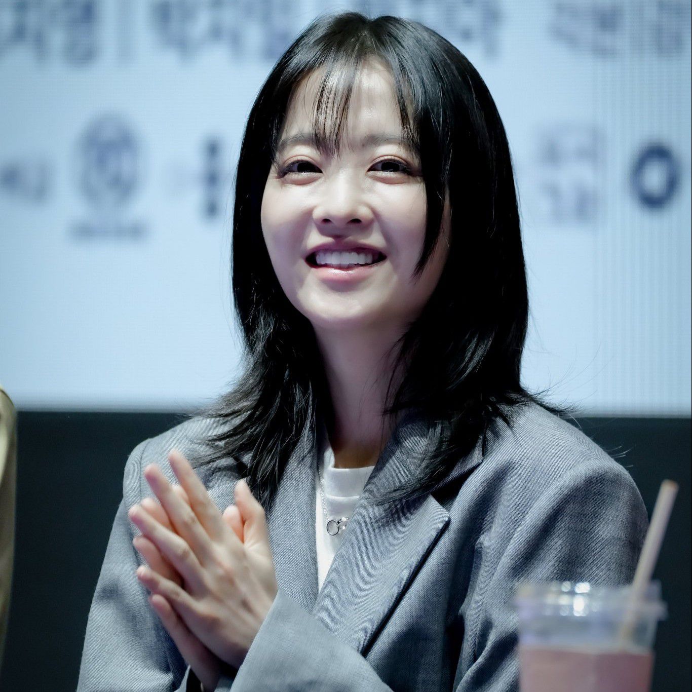A moment captured by a fan of Park Boyoung