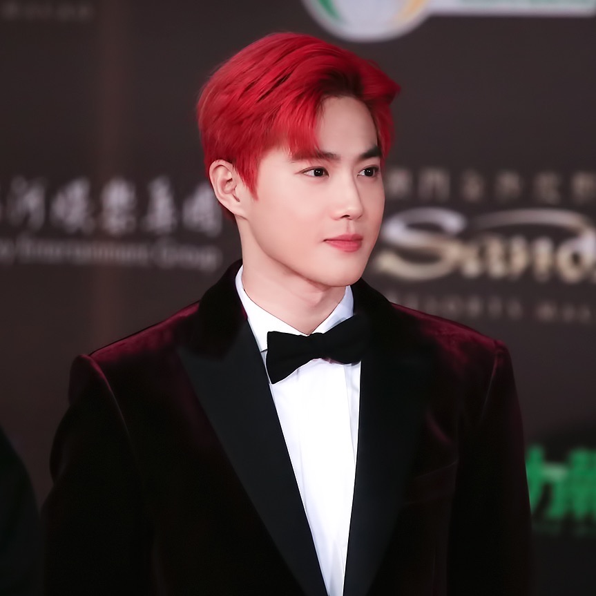 Behind-the-scenes cut of Suho