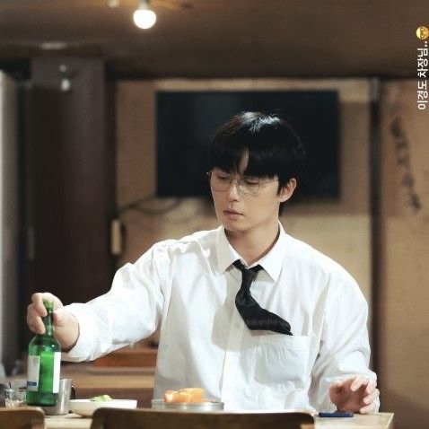 Behind-the-scenes cut of Park Seojoon