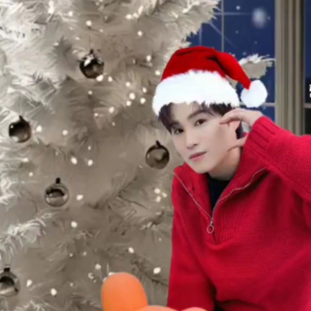 金熙栽的最新照片