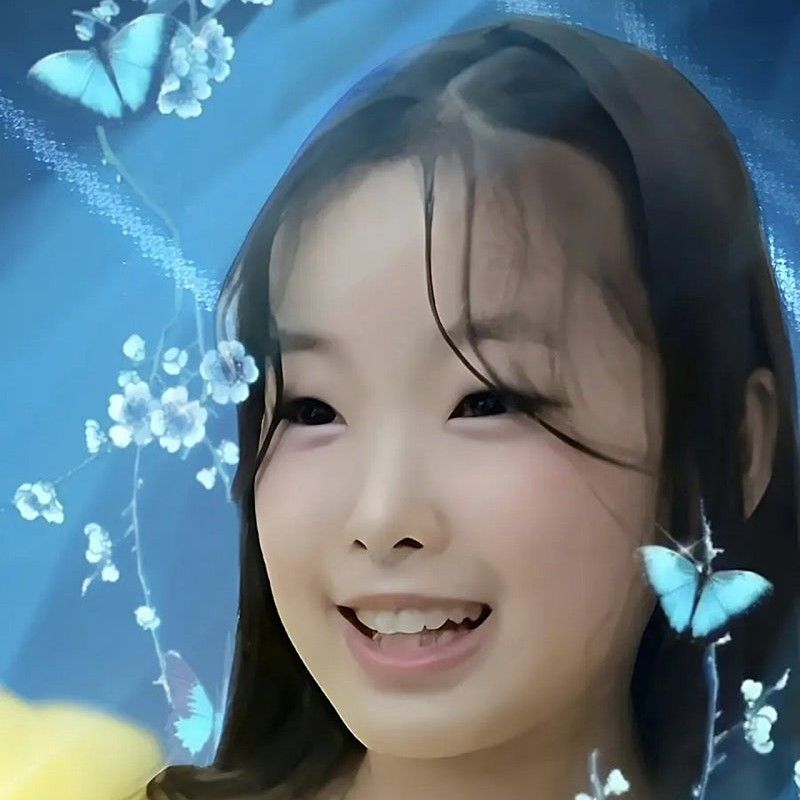 Behind-the-scenes cut of Lee Sooyeon