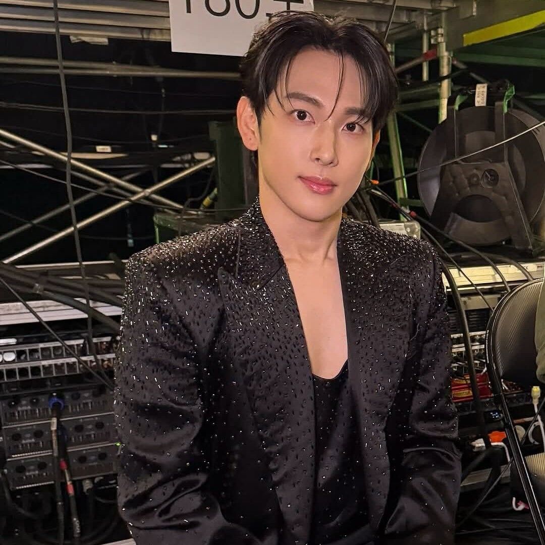 Behind-the-scenes cut of Yim Siwan