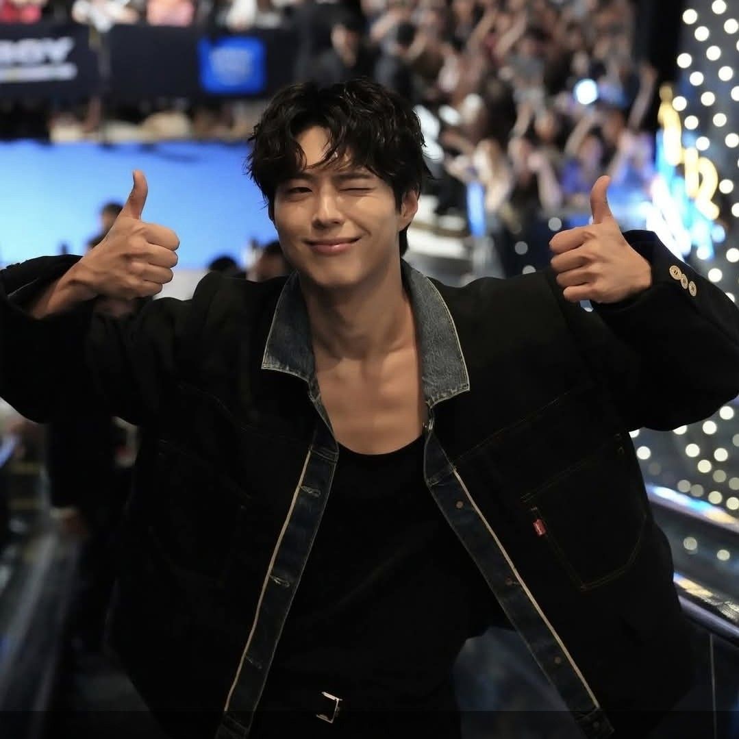 Latest photo of Park Bogum
