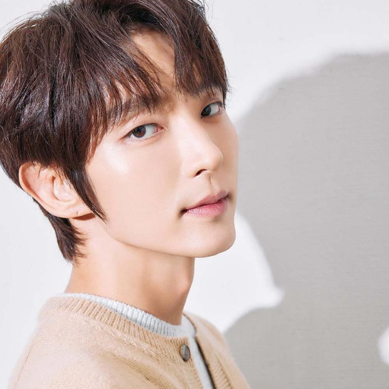 Latest photo of Lee Joongi