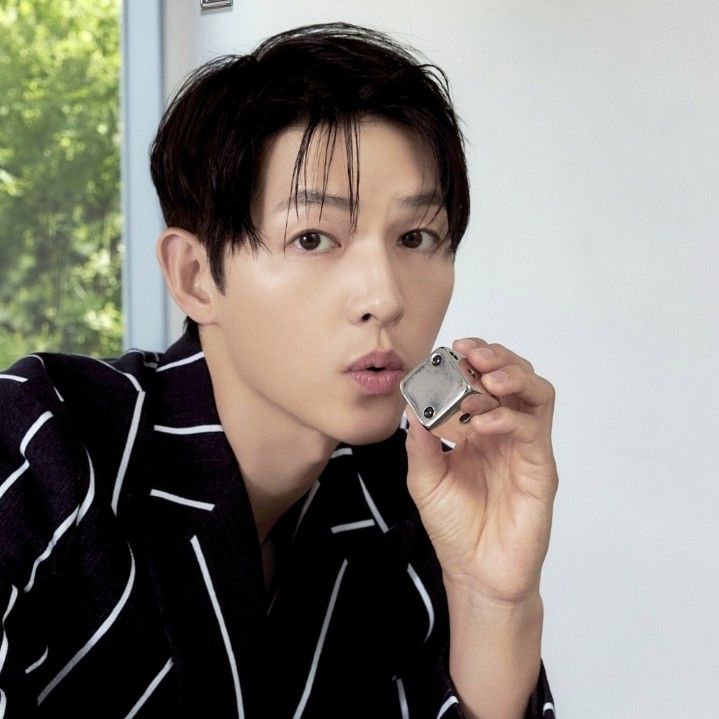 Behind-the-scenes cut of Song Joongki
