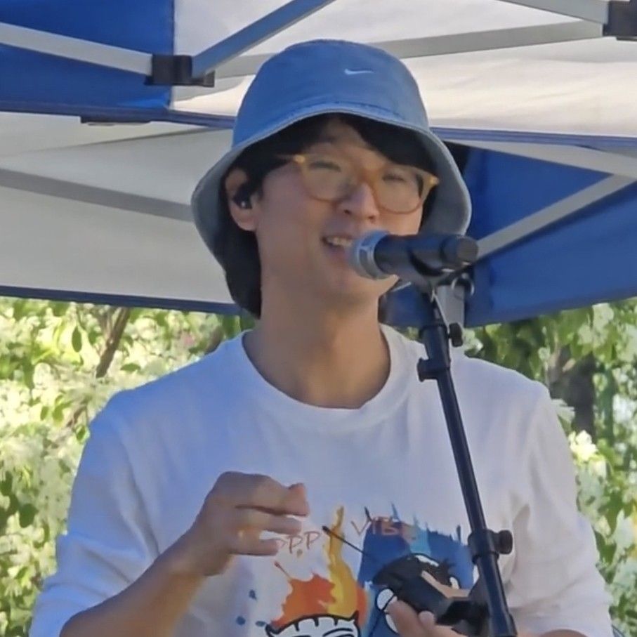 Behind-the-scenes cut of Bak Changgeun