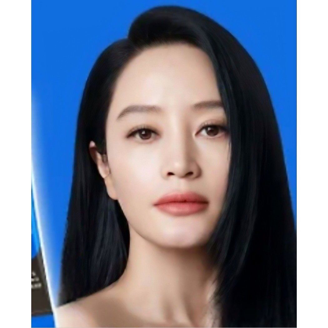 Behind-the-scenes cut of Kim Hyesoo