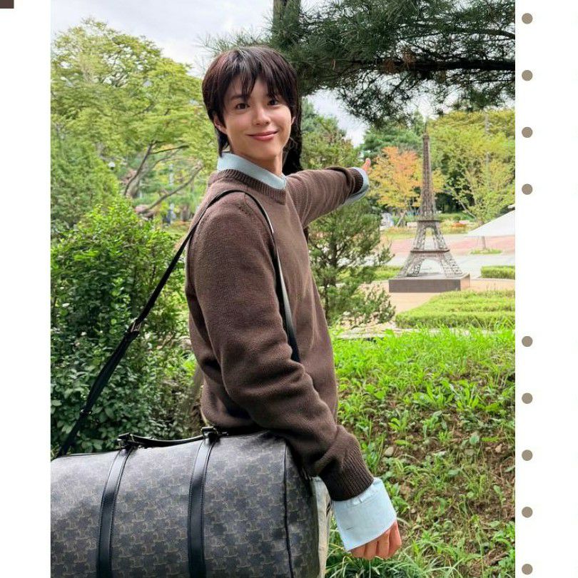 A moment captured by a fan of Park Bogum