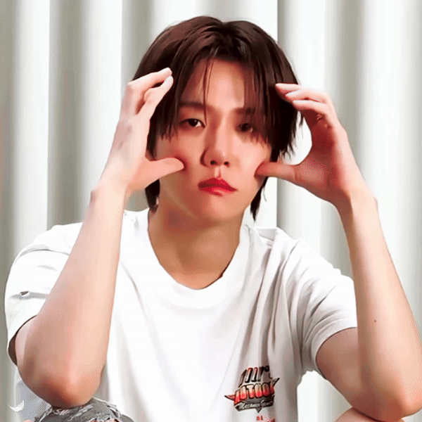 Behind-the-scenes cut of Yoon Soyang