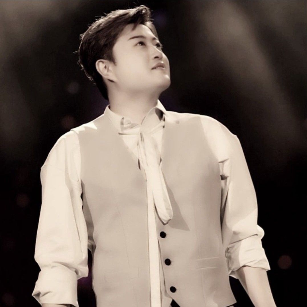 A moment captured by a fan of Kim Hojoong