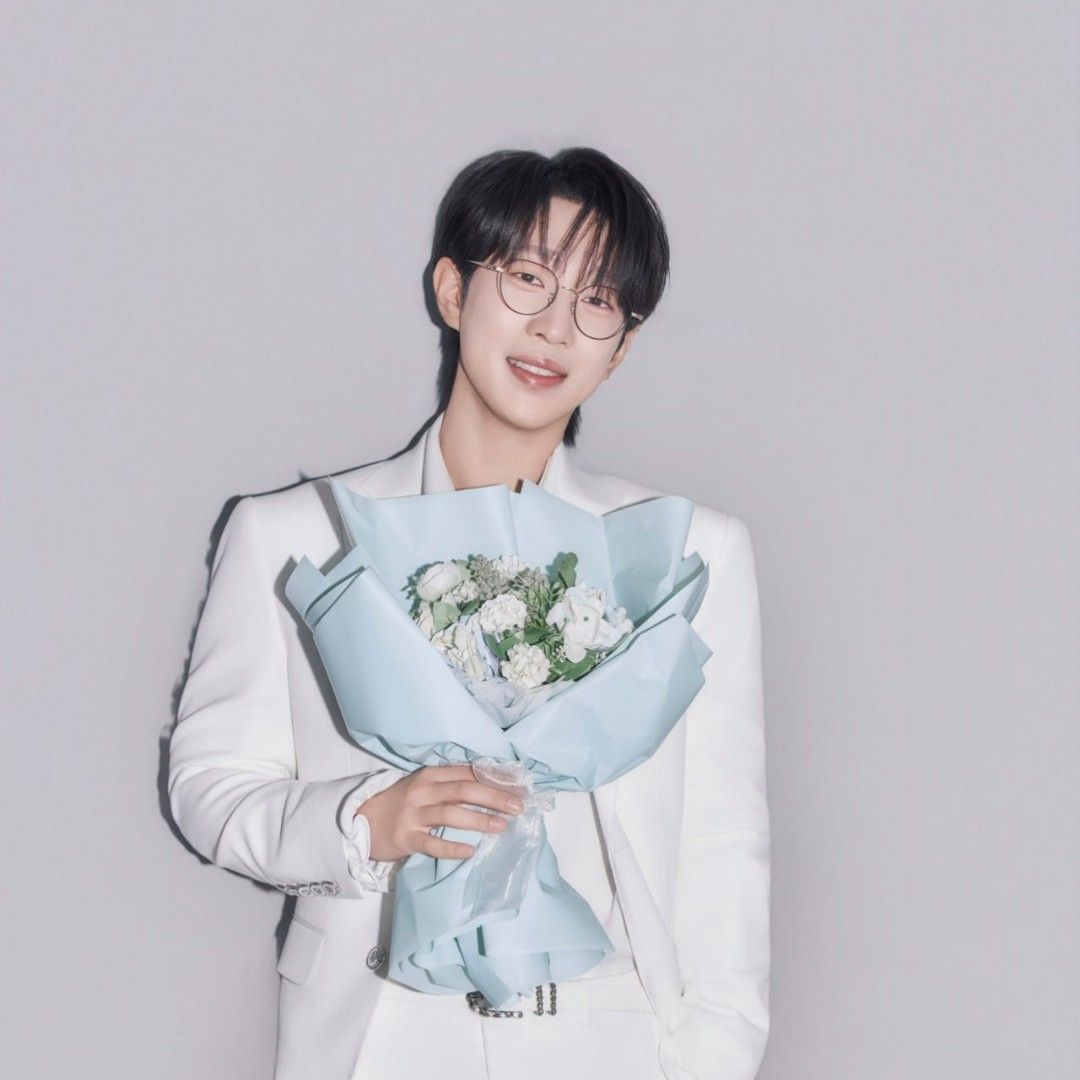 Recent activity shot of An Sunghoon