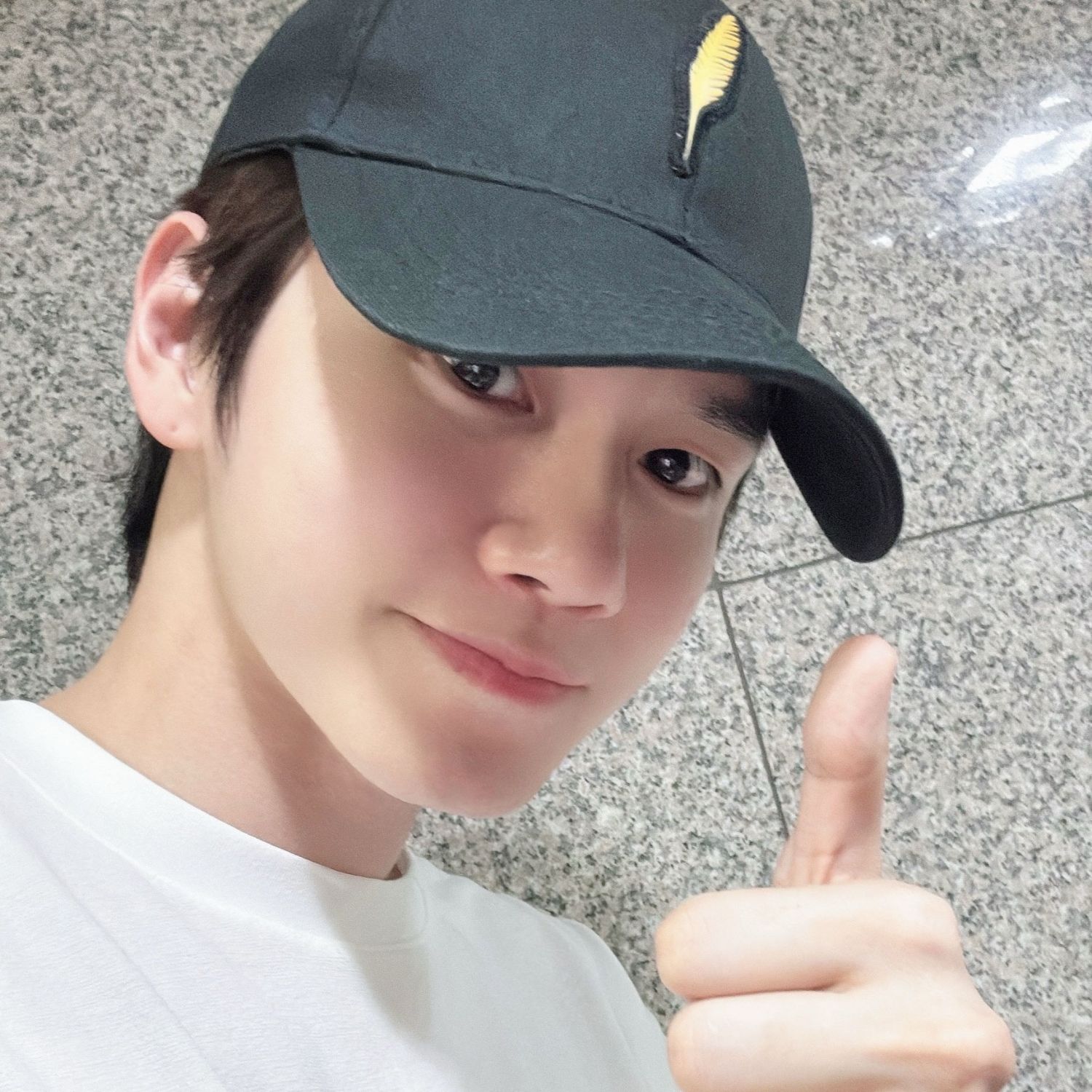 Behind-the-scenes cut of Ong Seongwu