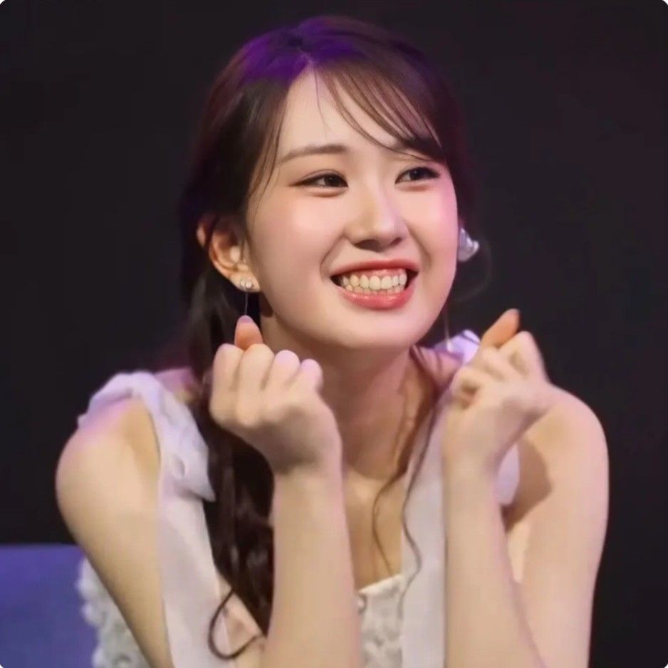 Cuplikan di balik layar dari Jeon Yujin