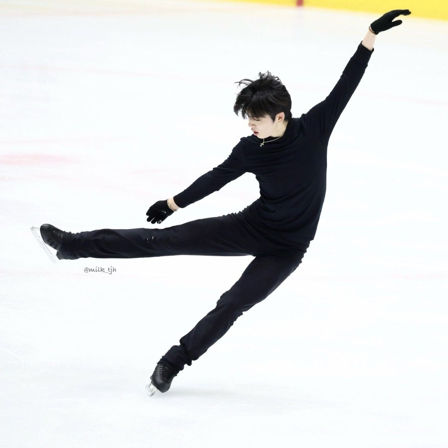 Behind-the-scenes cut of Cha Junhwan