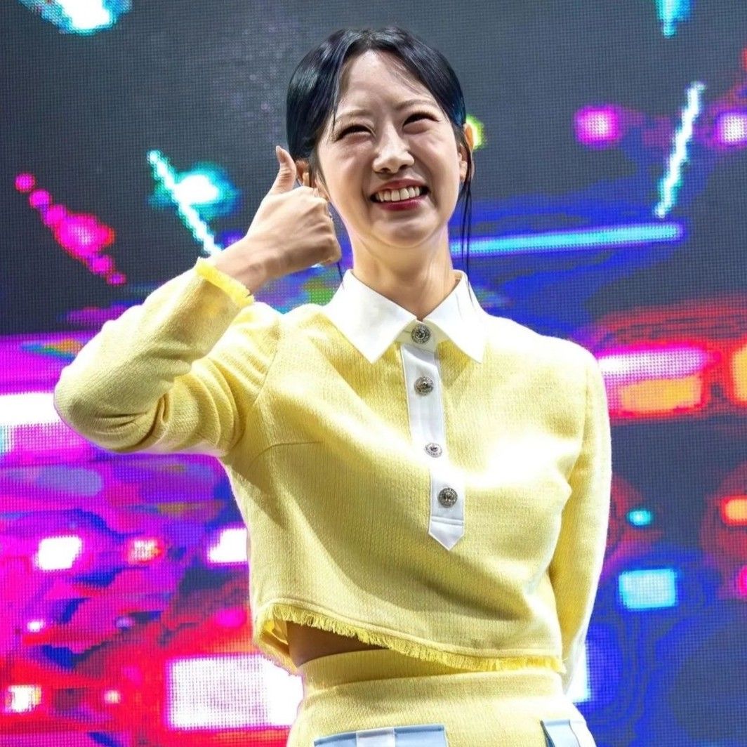 Latest photo of Kang Hyeyeon