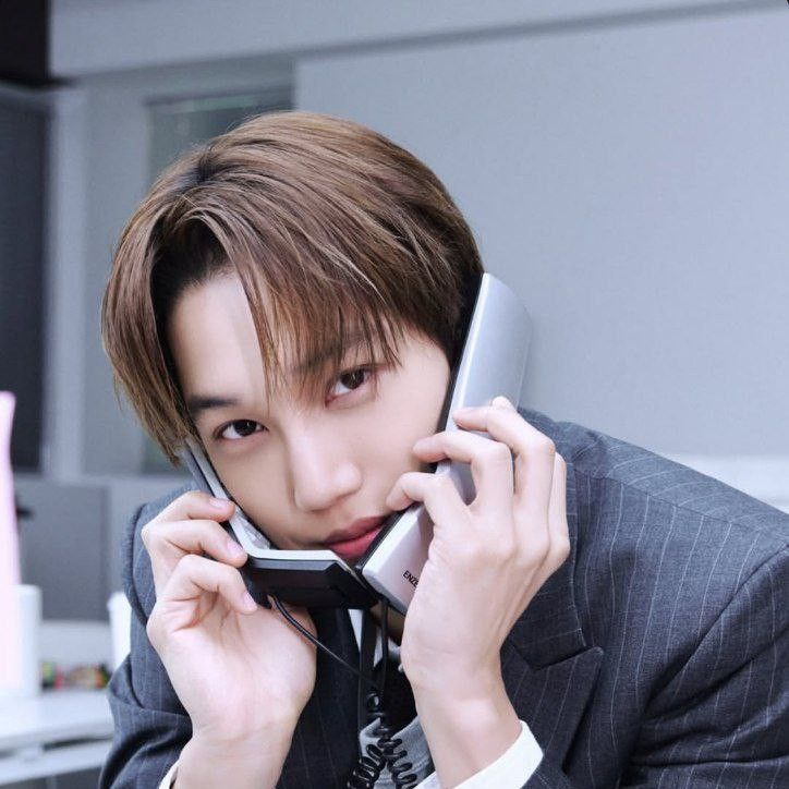 都暻秀 (D.O.)的最新照片