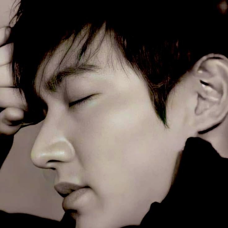 粉丝拍下的李敏镐瞬间