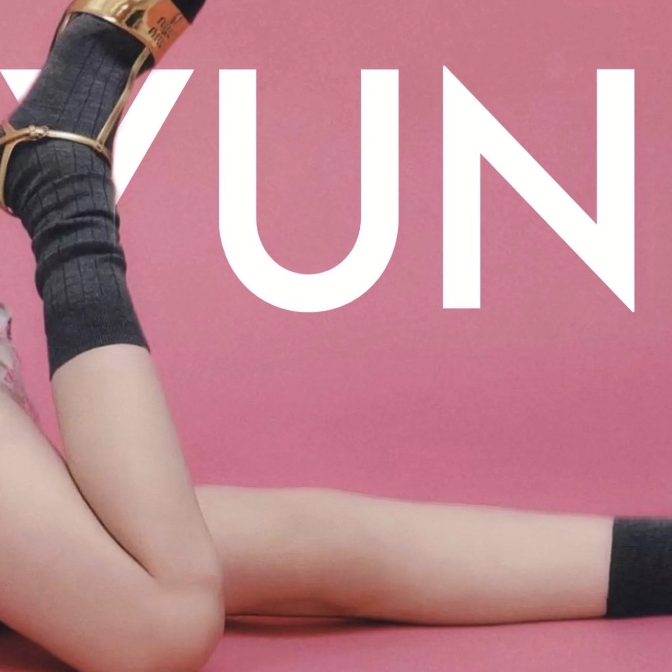 Behind-the-scenes cut of Cho Yihyun