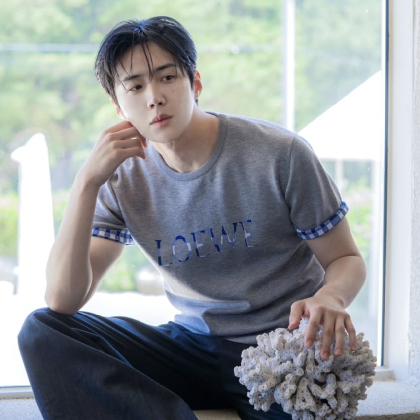 Behind-the-scenes cut of Kim Seonho