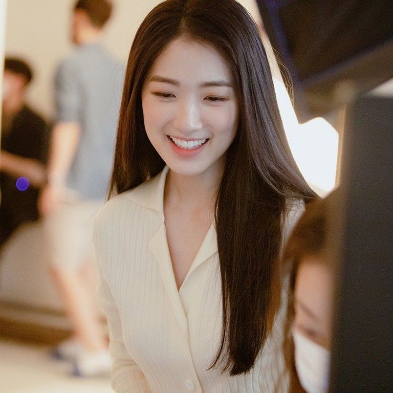 A moment captured by a fan of Kim Hyeyoon