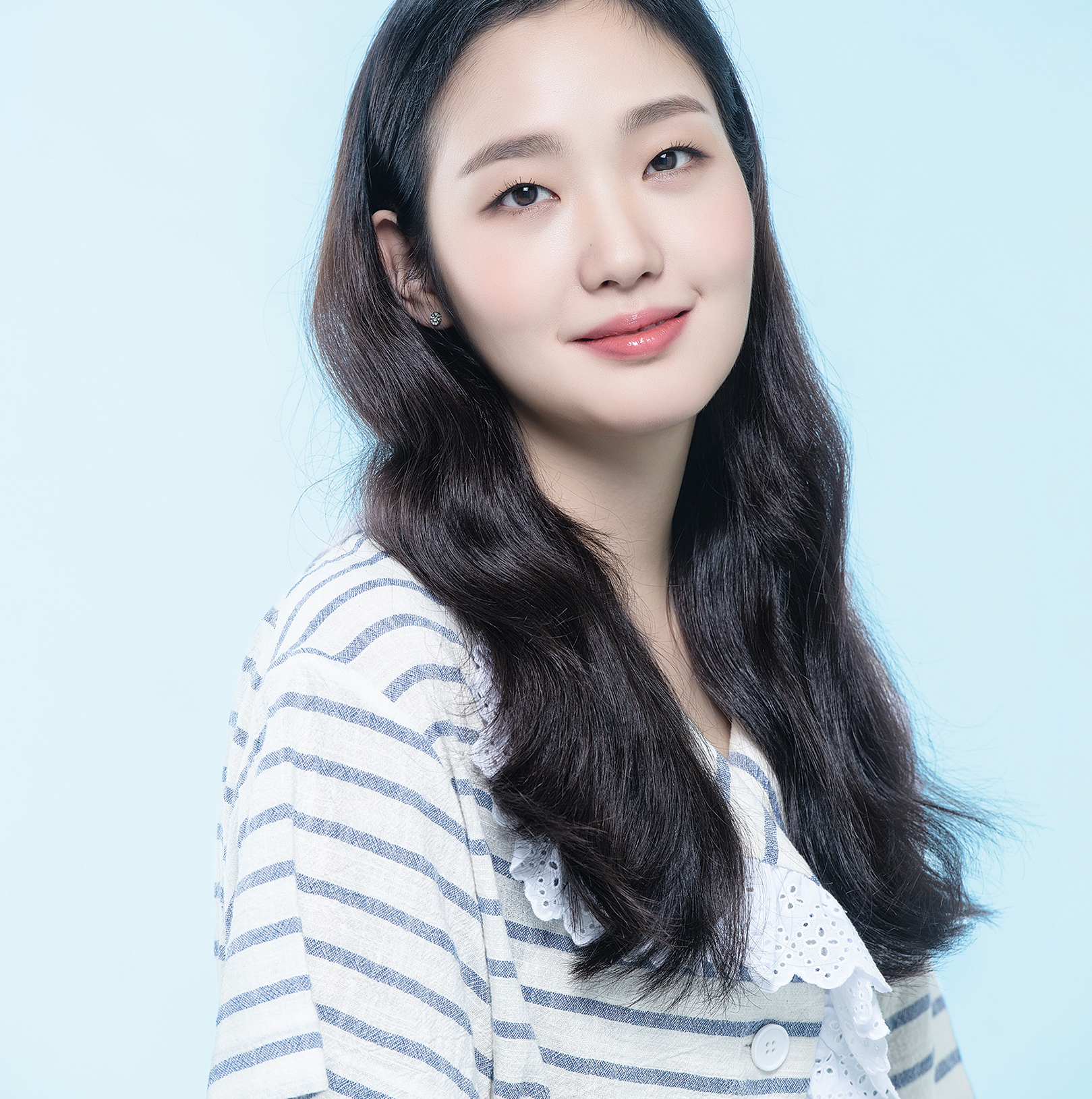Foto kegiatan terbaru dari Kim Goeun