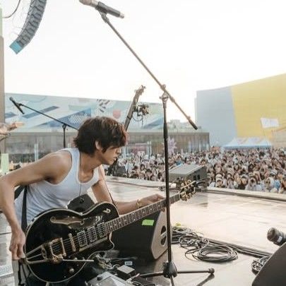 A moment captured by a fan of Lee Seungyoon