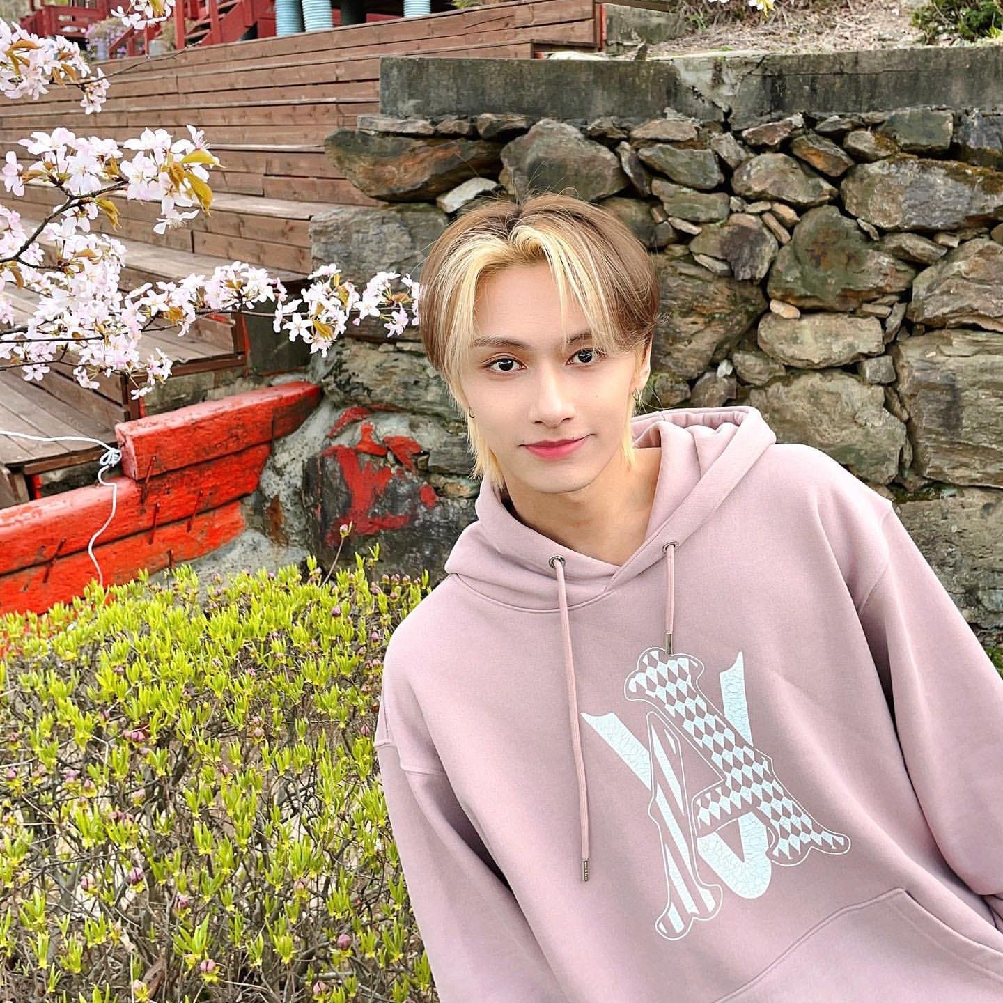 Behind-the-scenes cut of Wen Junhui