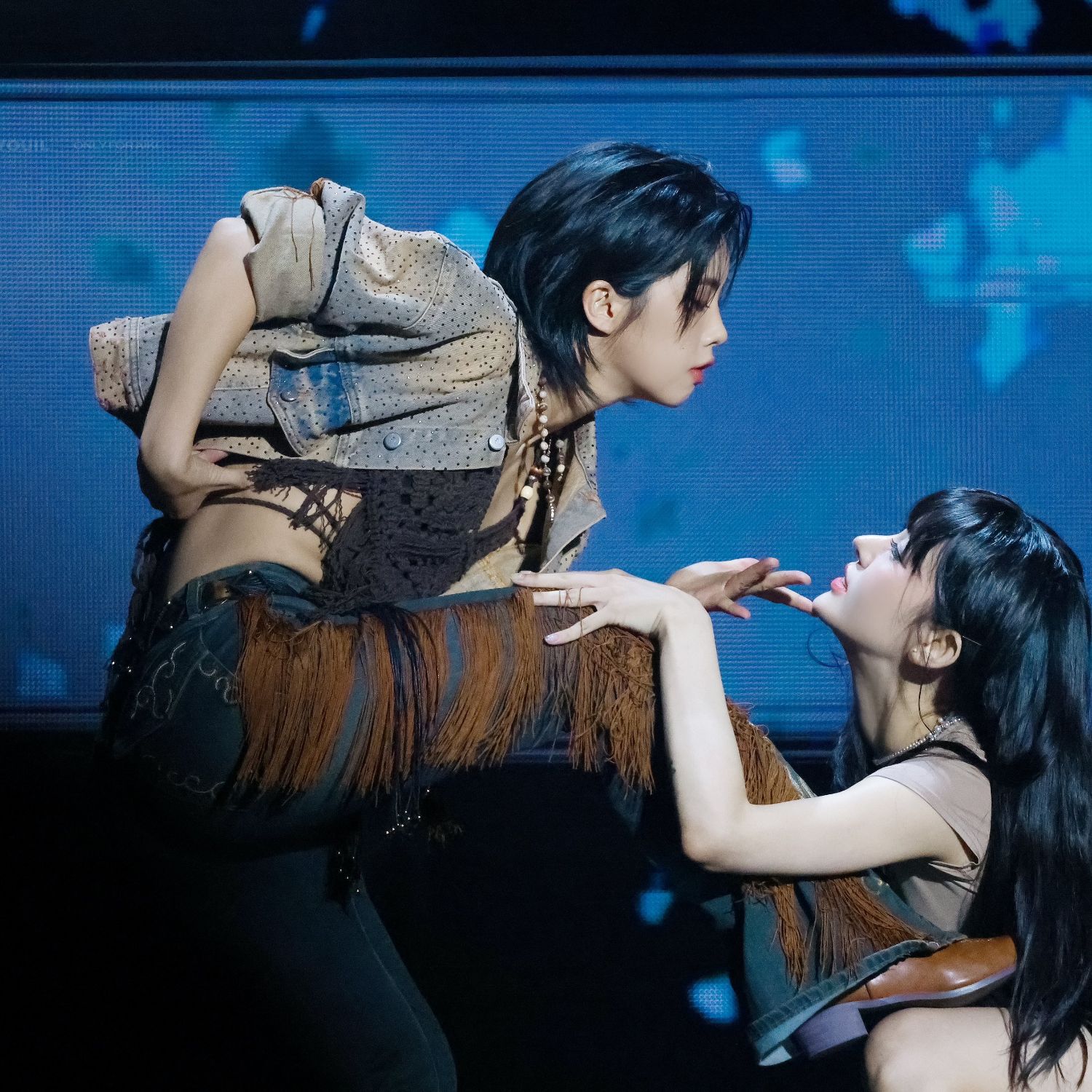 A moment captured by a fan of Aiki