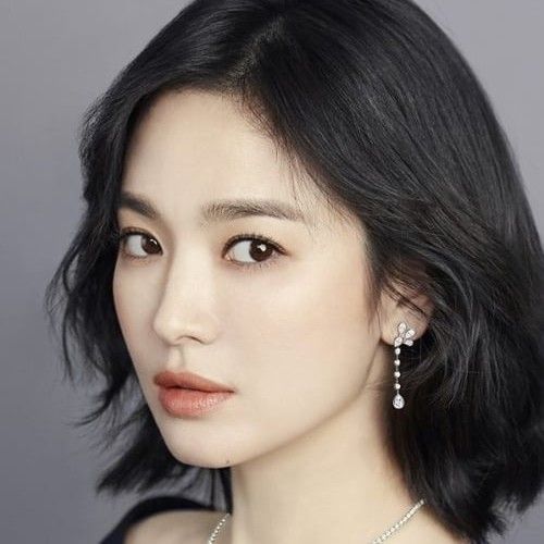 Recent activity shot of Song Hyekyo