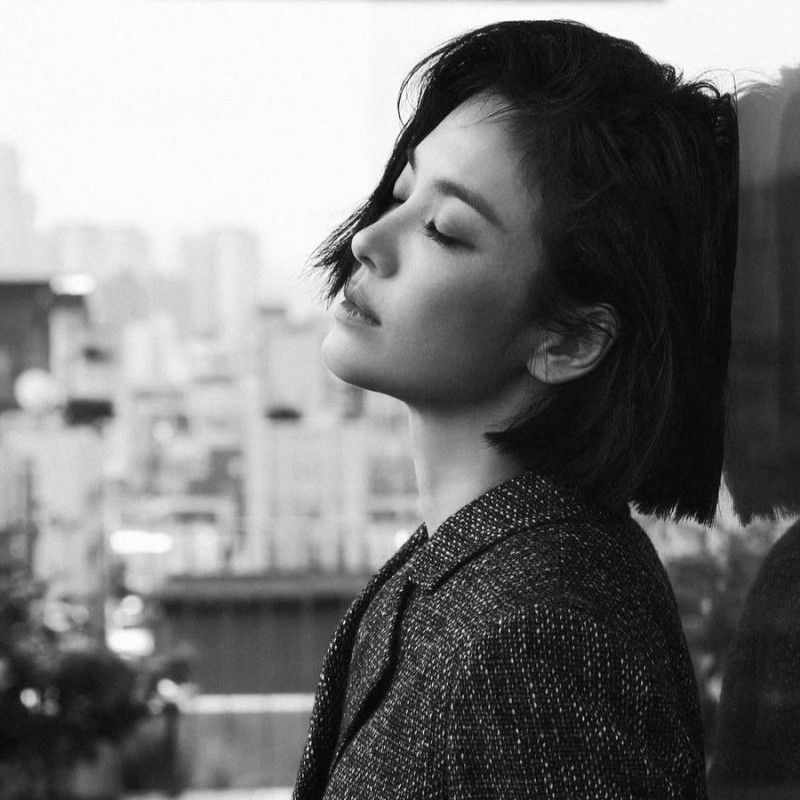 Behind-the-scenes cut of Song Hyekyo
