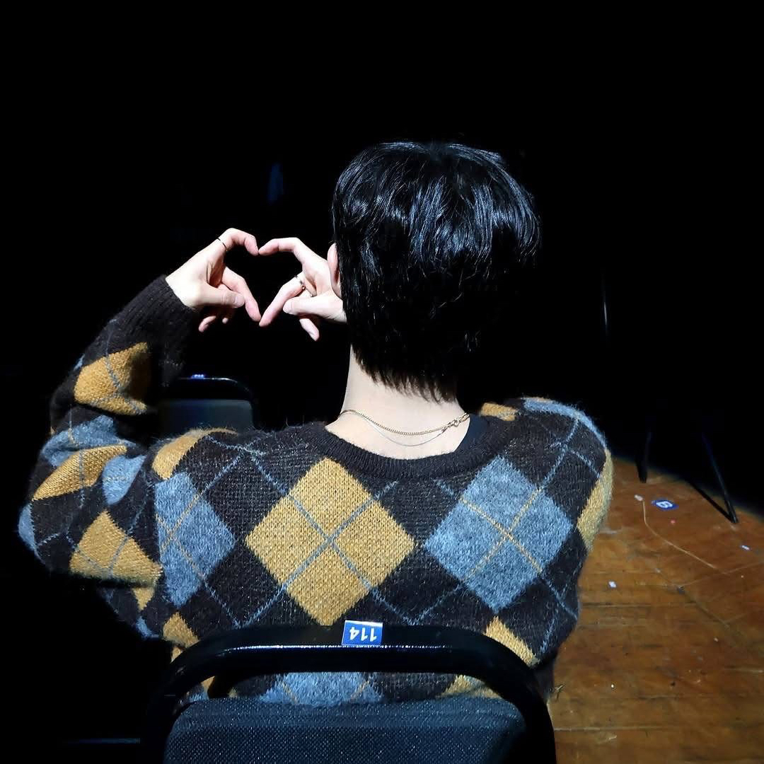 Cuplikan di balik layar dari Hwang Inyoup