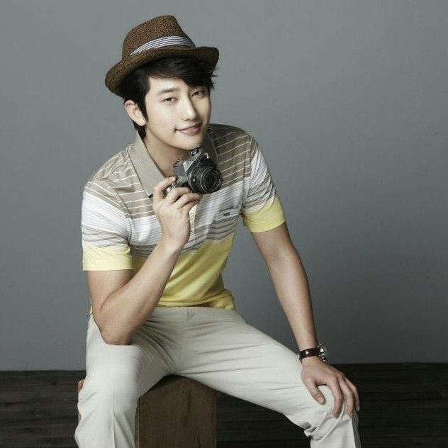 A moment captured by a fan of Park Sihoo