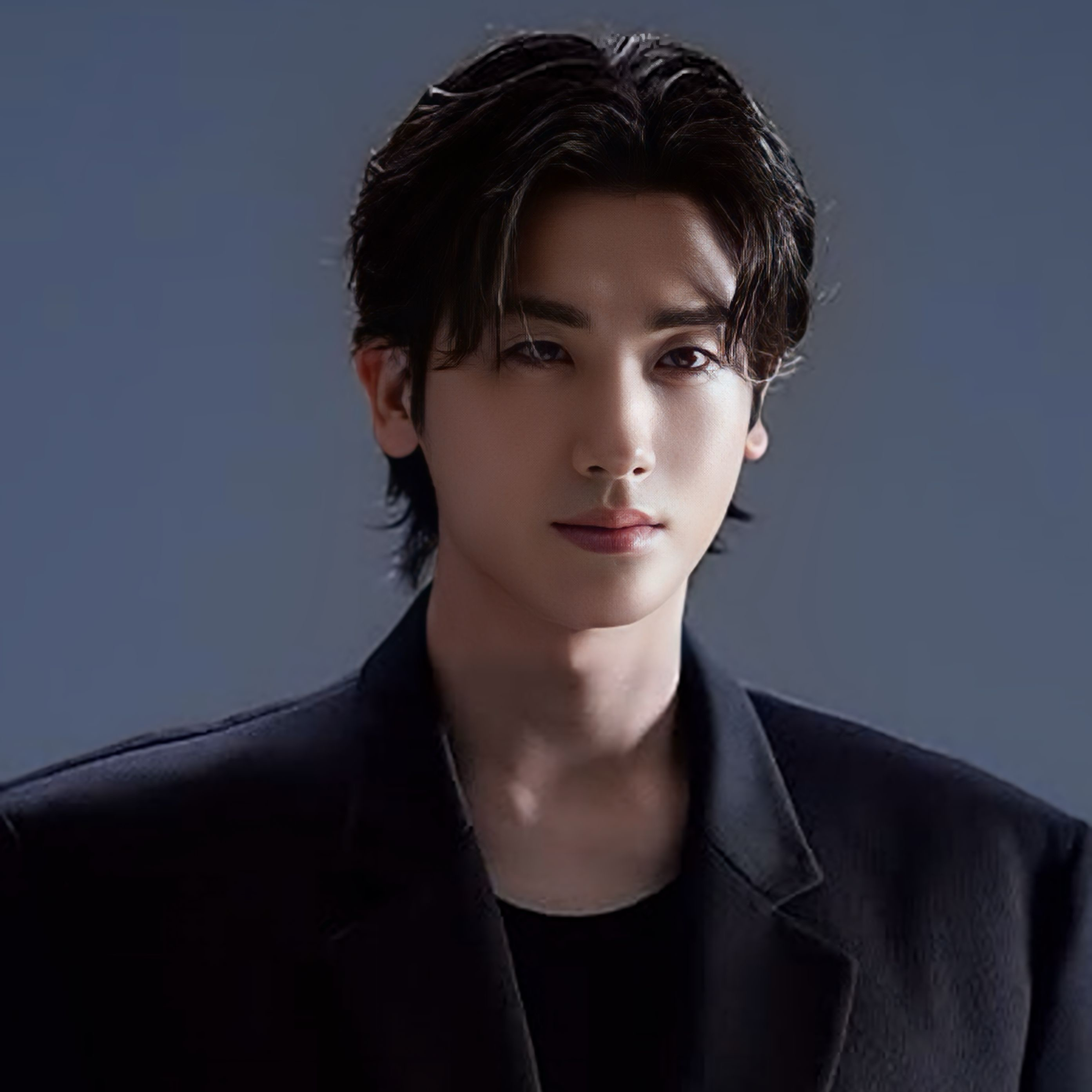 A moment captured by a fan of Park Hyungsik