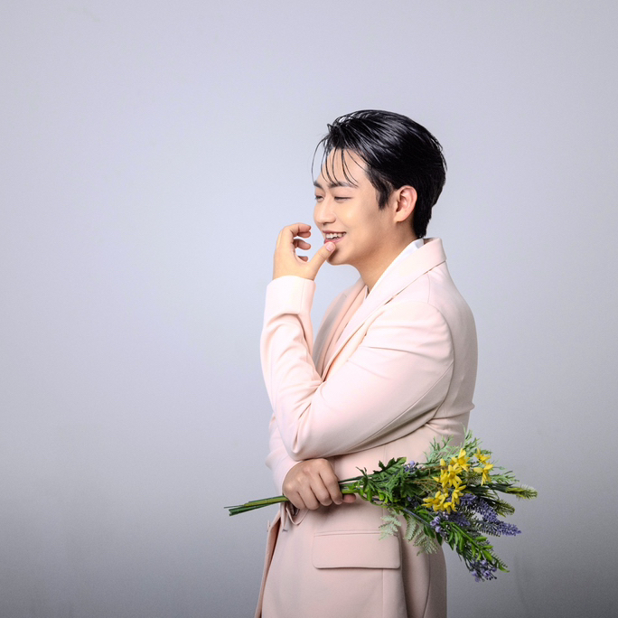 Behind-the-scenes cut of Min Soohyun