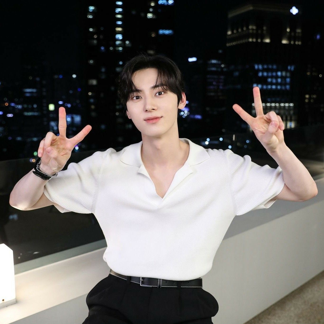 Behind-the-scenes cut of Hwang Minhyun