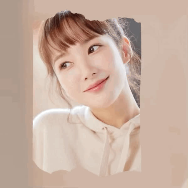 Representative photo of Park Minyoung showing their charm