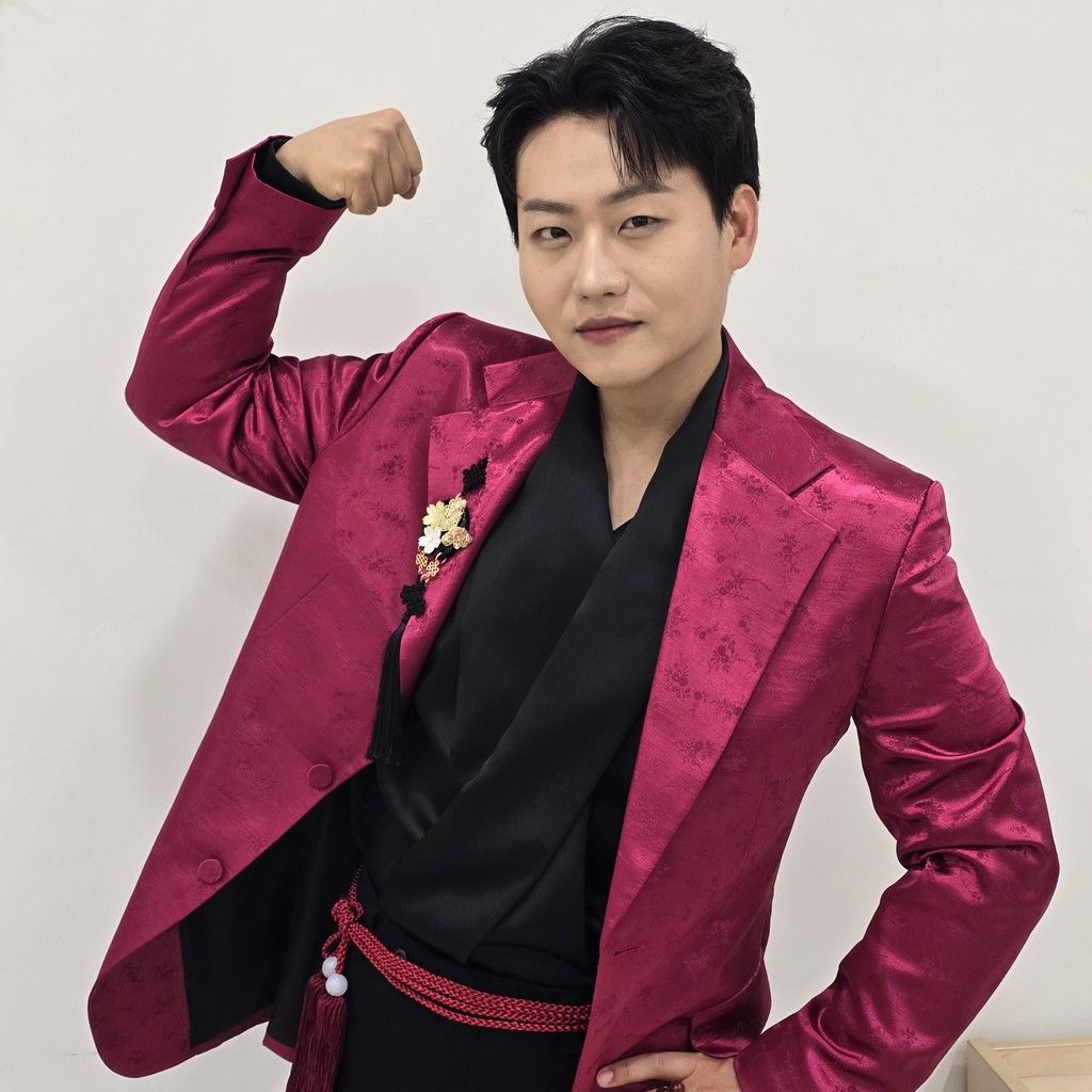 Recent activity shot of Min Soohyun