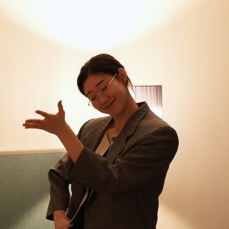 Recent activity shot of Han Yeji