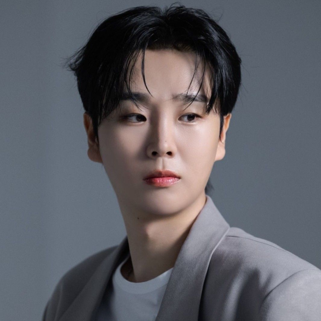 Recent activity shot of Song Minjun