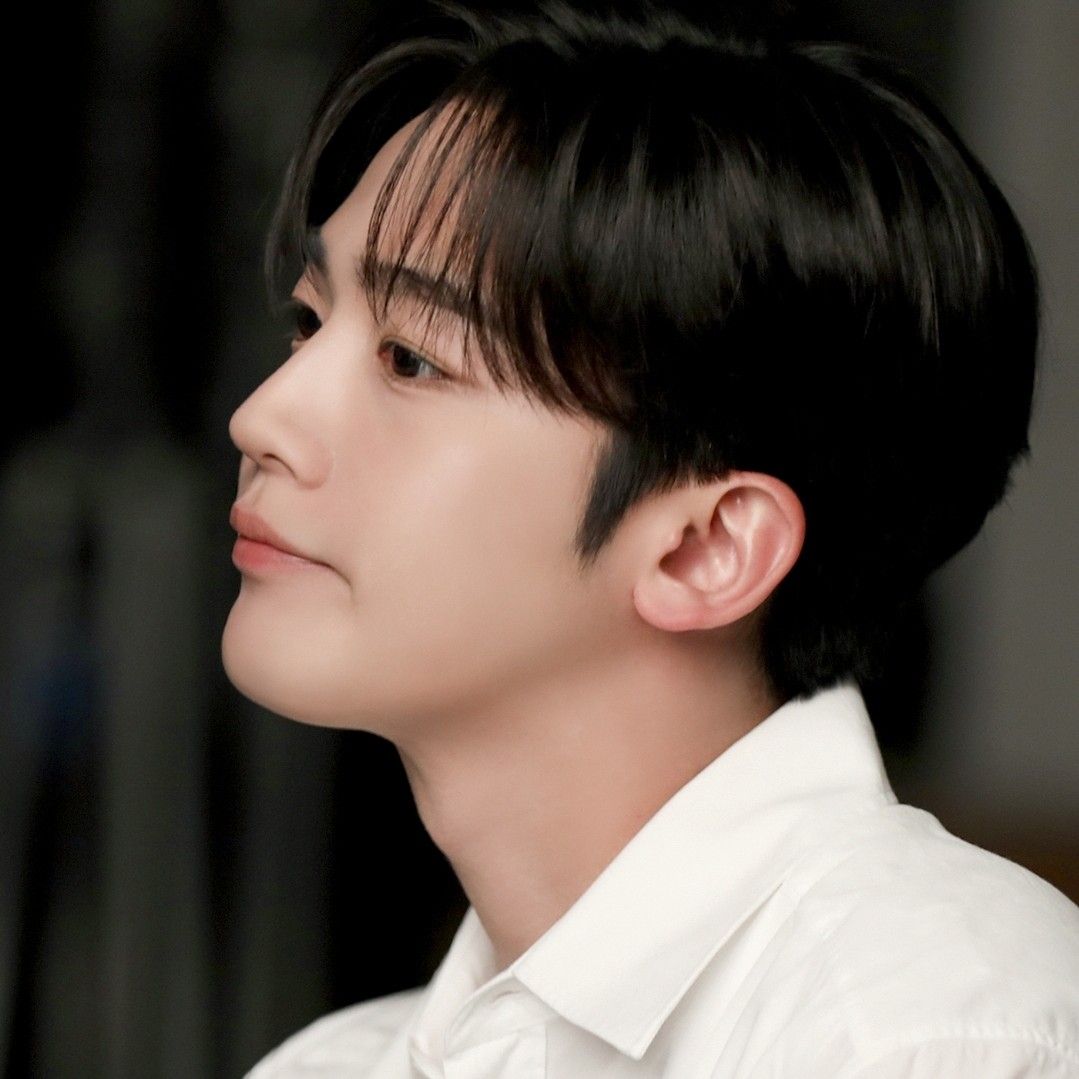Recent activity shot of Kim Yohan