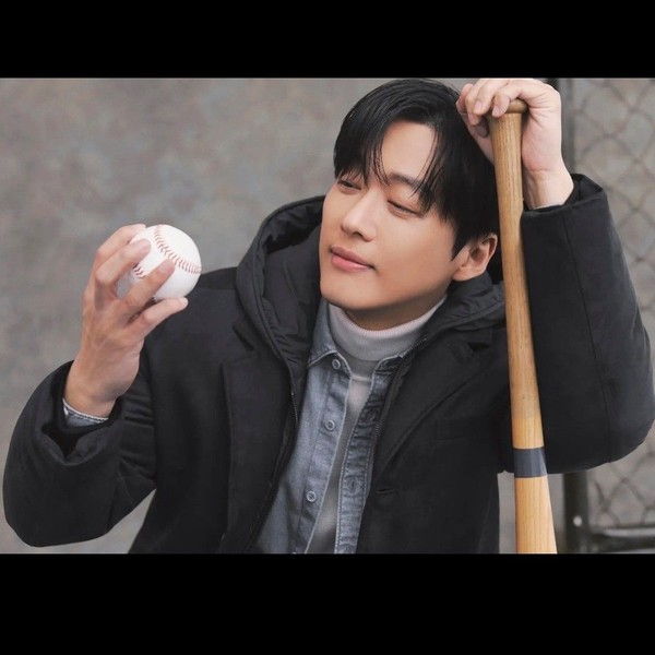 Popular profile image of Namkoong Min selected by vote