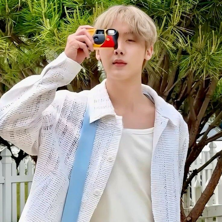 Behind-the-scenes cut of Yoon Sanha